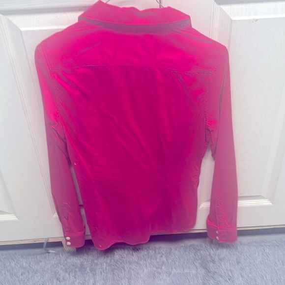 Sleek banana republic magenta button down size 6 - Picture 4 of 4